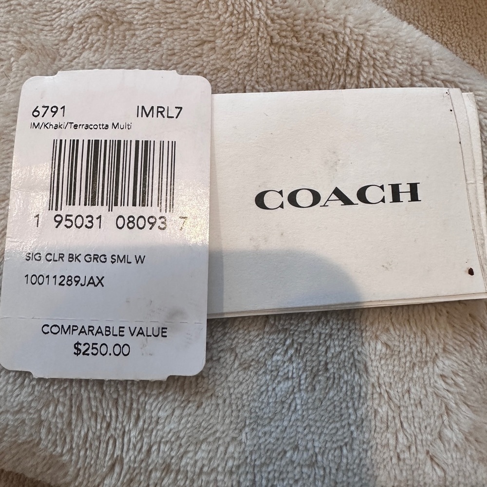 Coach Georgie Wallet Rivet - Picture 15 of 15